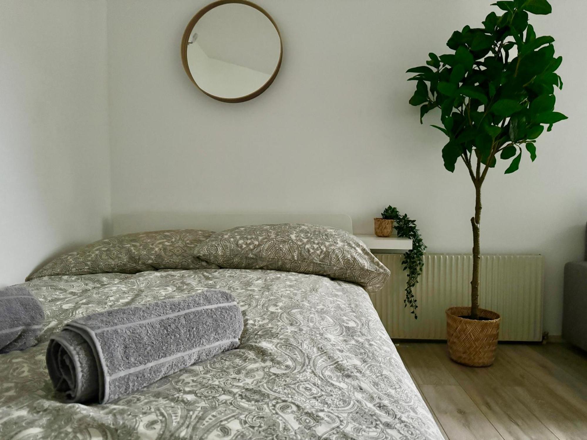 Stylish Schonbrunn Apartments With Free Parking Vienna Exterior photo