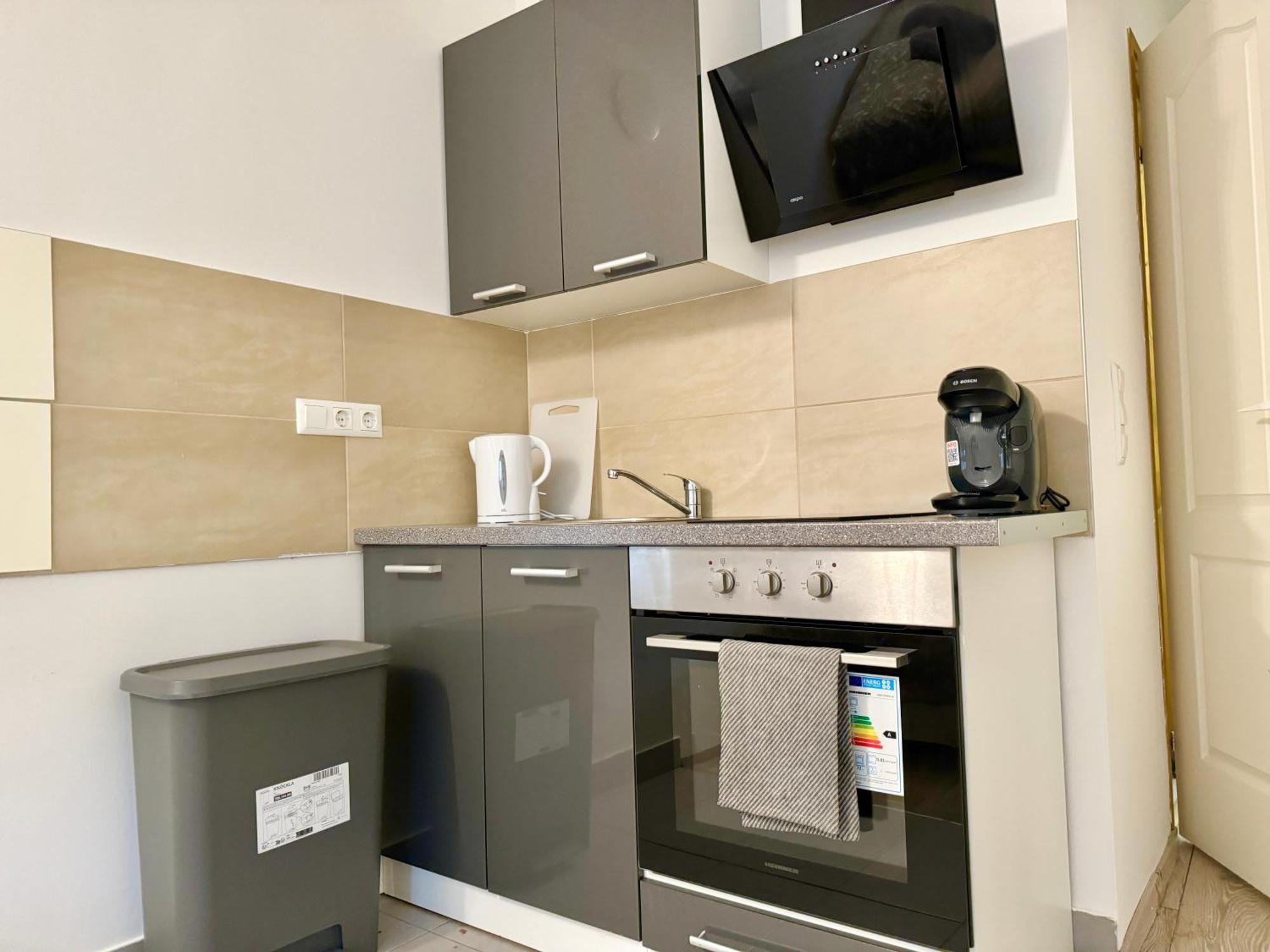 Stylish Schonbrunn Apartments With Free Parking Vienna Exterior photo